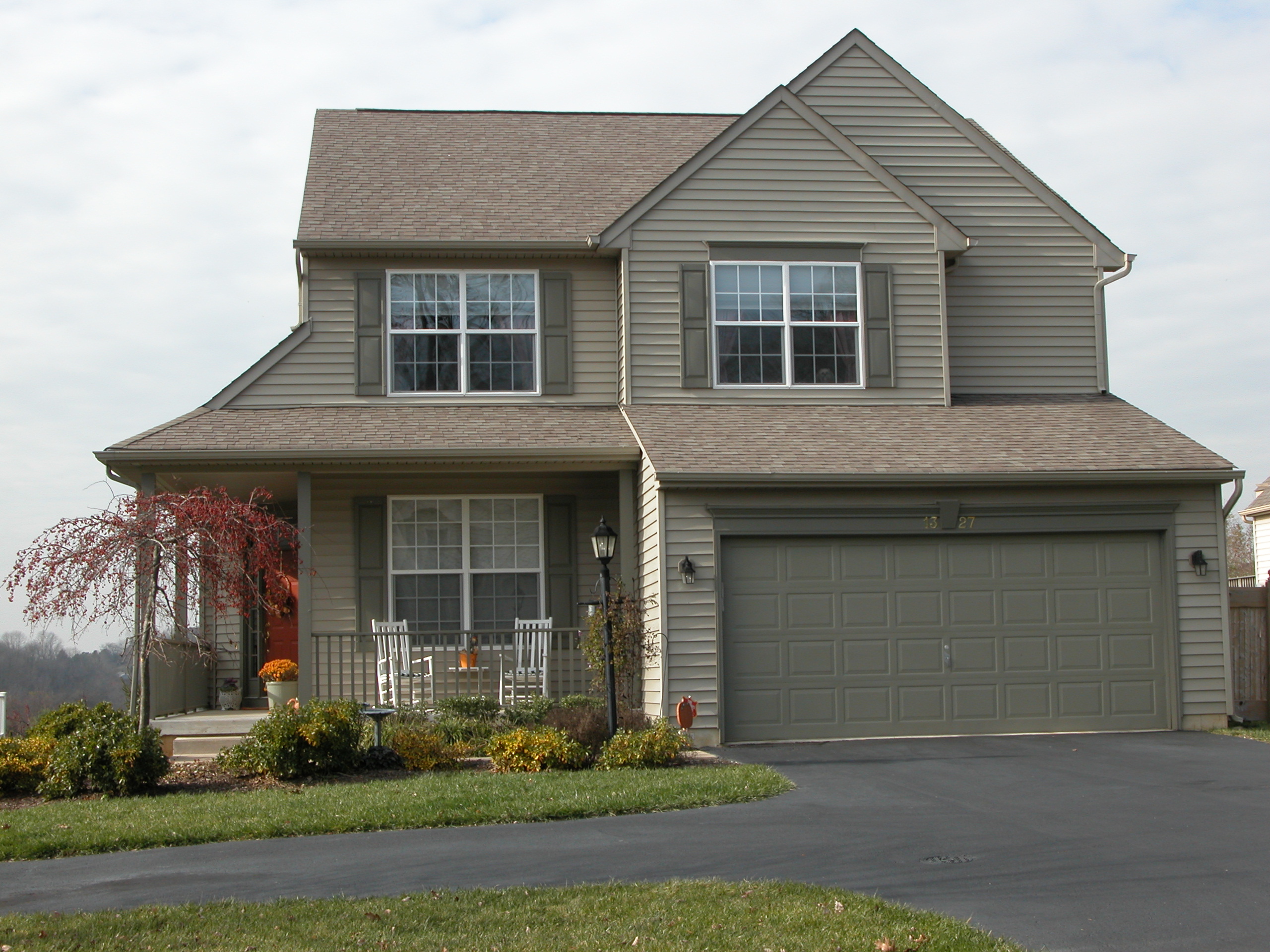 Meticulous Somerset Lake Farmhouse With "Architectural Digest" Style Inside
